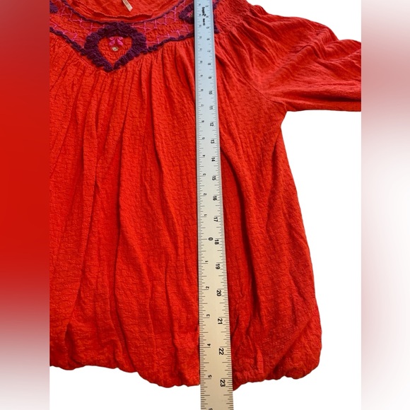 Free People Begonia Embroidered Top Women's Size M Elastic Waist Peasant Boho - Picture 3 of 9